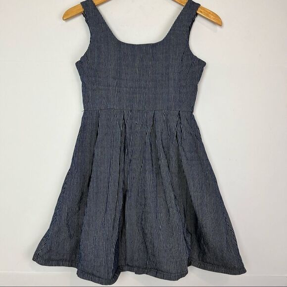 She + Sky • Mini Flare Dress - Picture 3 of 7